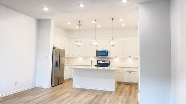 2233 Adena Springs Drive, Allen, TX 75013