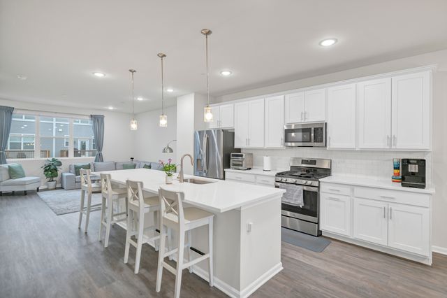 2720 Lily Lane, Rolling Meadows, IL 60008