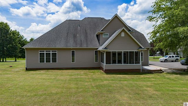 1515 Krebs Station Road, Paducah, KY 42003