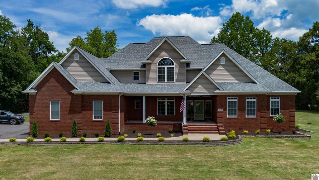 1515 Krebs Station Road, Paducah, KY 42003