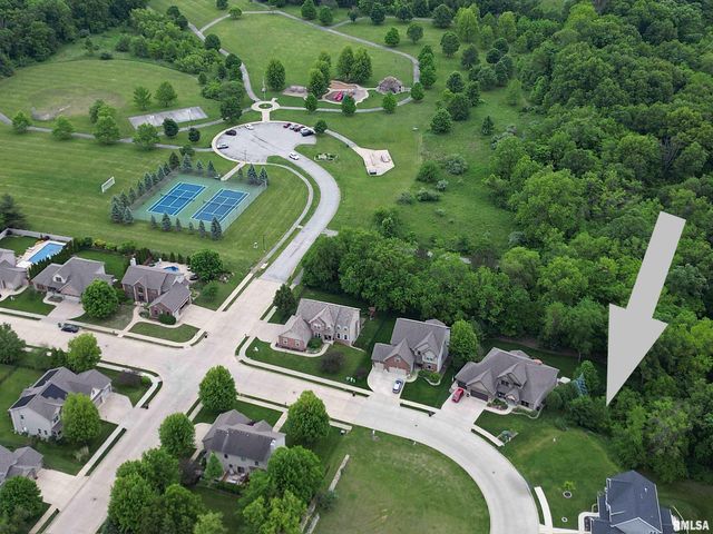 6711 N Water Oak Drive, Edwards, IL 61528