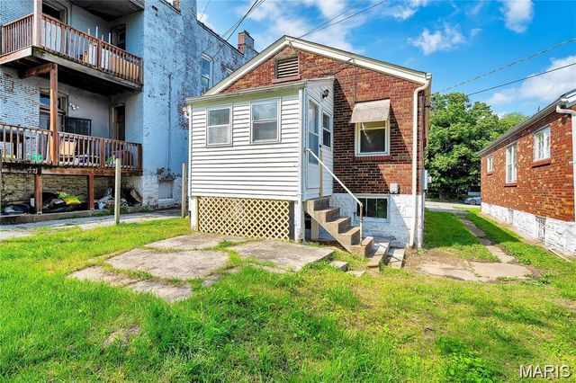 4556 Carter Avenue, St Louis, MO 63115