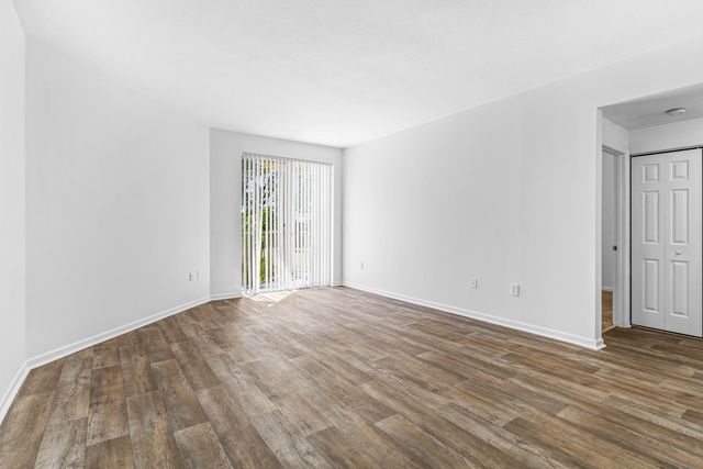 1977 BRANDYWINE Road 305, West Palm Beach, FL 33409