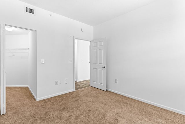 1977 BRANDYWINE Road 305, West Palm Beach, FL 33409