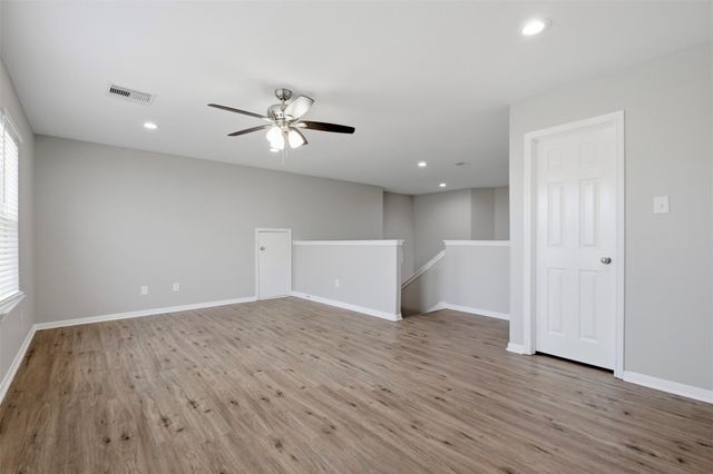 20818 Falcon Hill Street, Humble, TX 77338