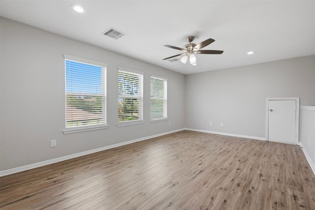 20818 Falcon Hill Street, Humble, TX 77338