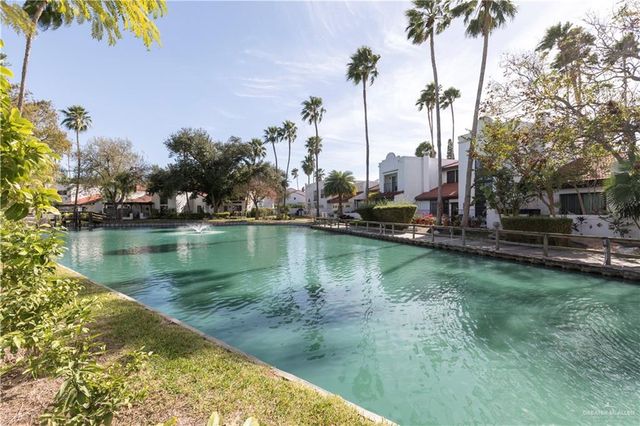 129 W Sunflower Avenue, Mcallen, TX 78504