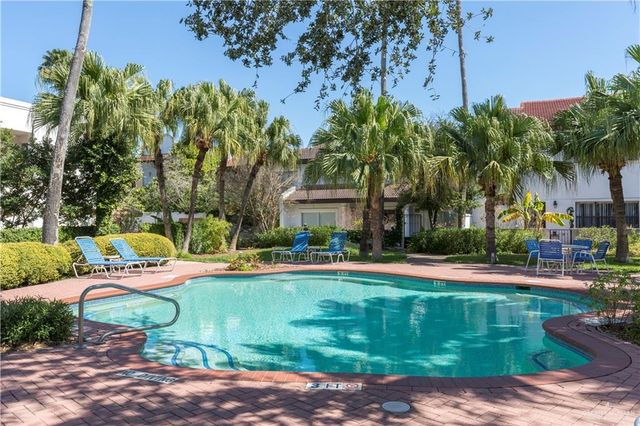 129 W Sunflower Avenue, Mcallen, TX 78504