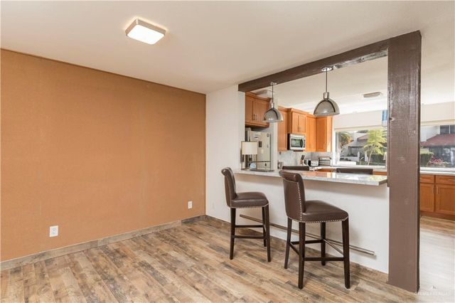 129 W Sunflower Avenue, Mcallen, TX 78504