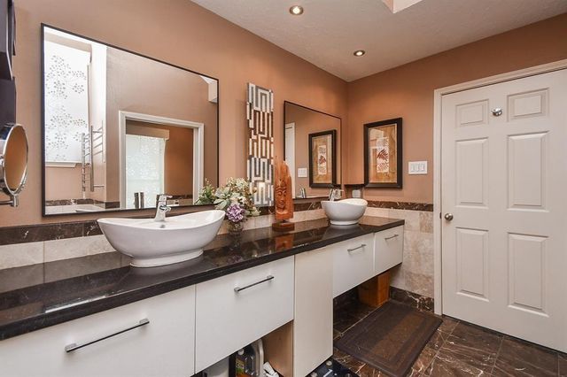 7103 Adobe Meadows Court, Sugar Land, TX 77479