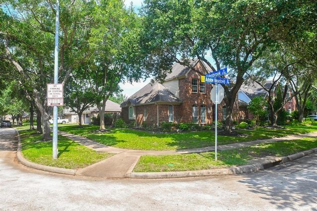 7103 Adobe Meadows Court, Sugar Land, TX 77479