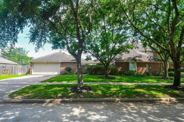 7103 Adobe Meadows Court, Sugar Land, TX 77479