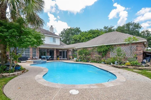 7103 Adobe Meadows Court, Sugar Land, TX 77479