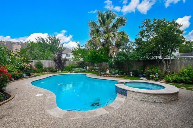 7103 Adobe Meadows Court, Sugar Land, TX 77479
