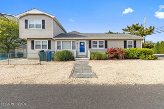 100 3rd Avenue, Lavallette, NJ 08735