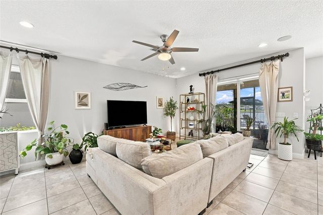 3318 STRATTON CIRCLE, Kissimmee, FL 34744