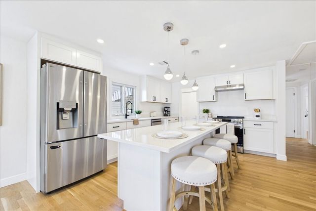 40 Dix Street, Waltham, MA 02453