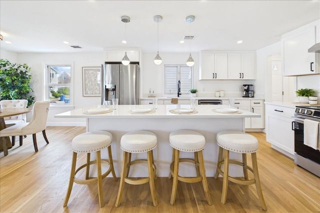 40 Dix Street, Waltham, MA 02453