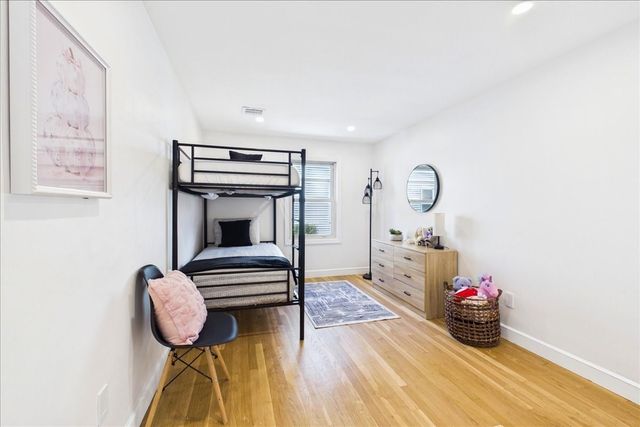 40 Dix Street, Waltham, MA 02453