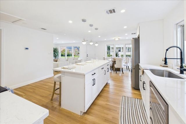 40 Dix Street, Waltham, MA 02453