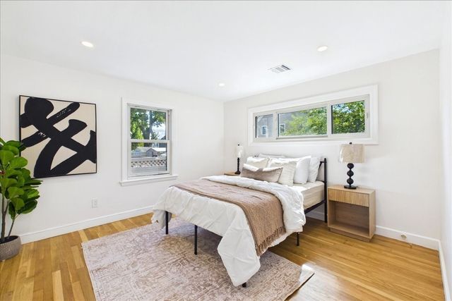 40 Dix Street, Waltham, MA 02453