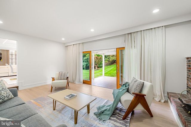 1242 CLEARFIELD CIR, Lutherville Timonium, MD 21093