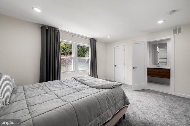 1242 CLEARFIELD CIR, Lutherville Timonium, MD 21093