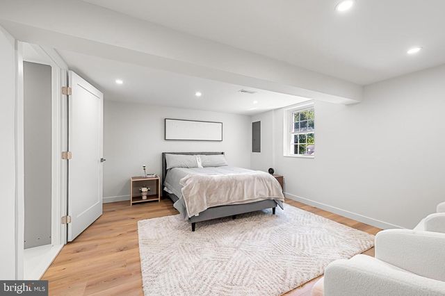 1242 CLEARFIELD CIR, Lutherville Timonium, MD 21093