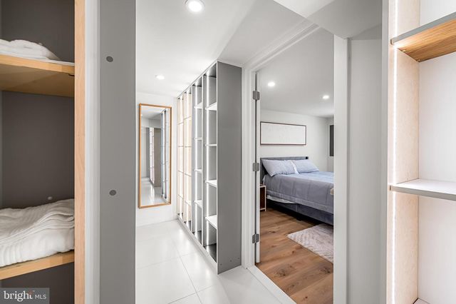 1242 CLEARFIELD CIR, Lutherville Timonium, MD 21093