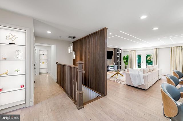 1242 CLEARFIELD CIR, Lutherville Timonium, MD 21093