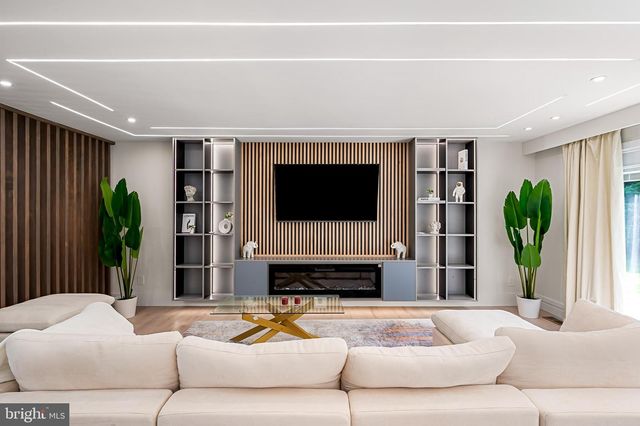 1242 CLEARFIELD CIR, Lutherville Timonium, MD 21093