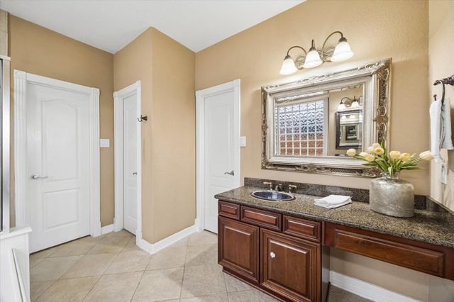 16542 Crossfield Drive, Houston, TX 77095
