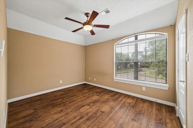 16542 Crossfield Drive, Houston, TX 77095
