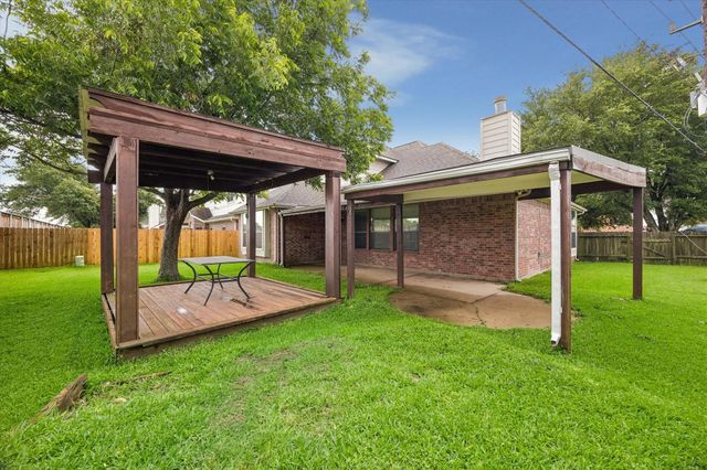 16542 Crossfield Drive, Houston, TX 77095