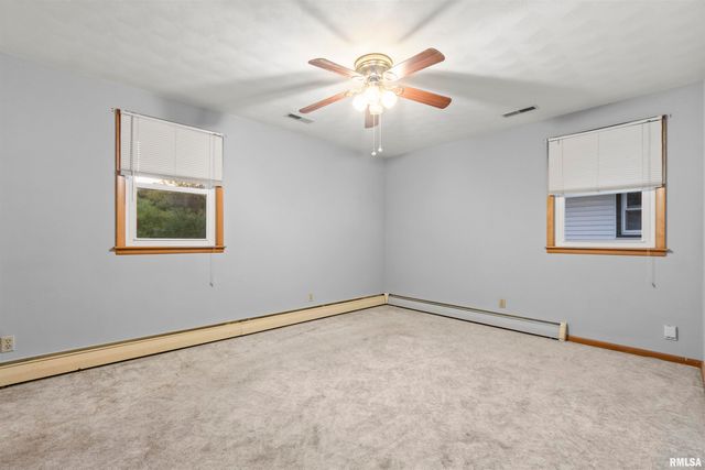 304 BROOKVIEW Road, East Peoria, IL 61611