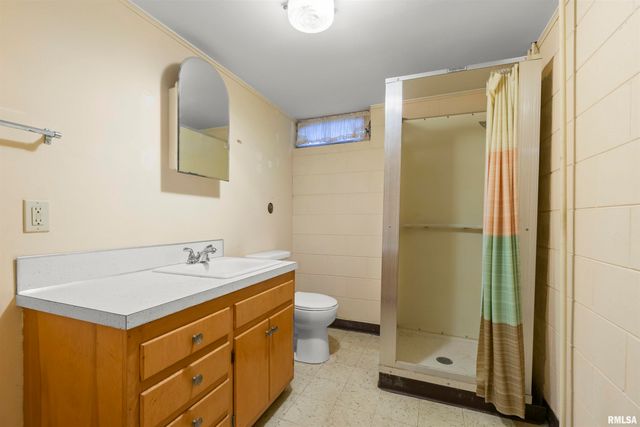 304 BROOKVIEW Road, East Peoria, IL 61611