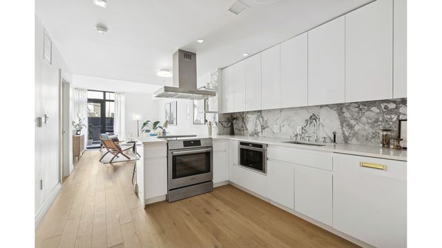 11 W 126TH Street GARDEN, New York City, NY 10027