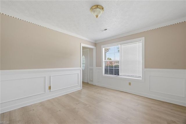 2 Compton CT, Hampton, VA 23666