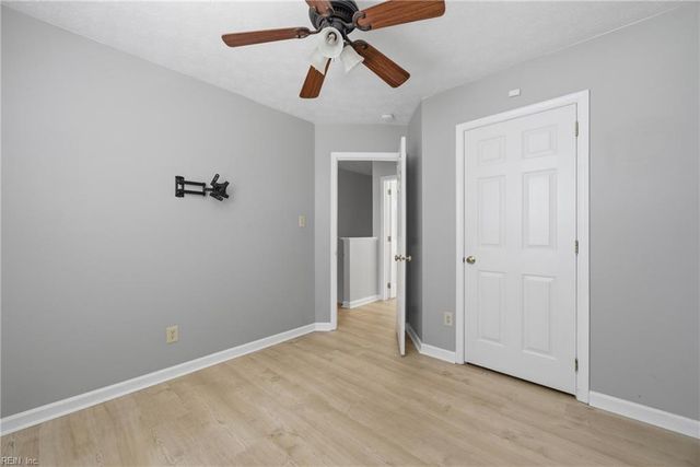 2 Compton CT, Hampton, VA 23666