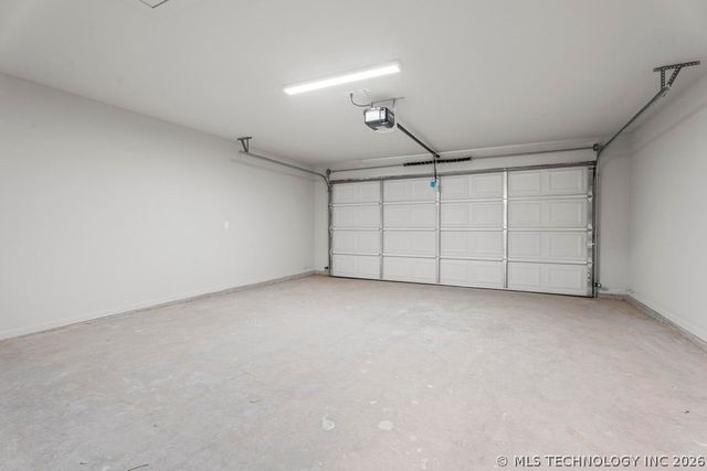 101 Zachary Drive, Grove, OK 74344