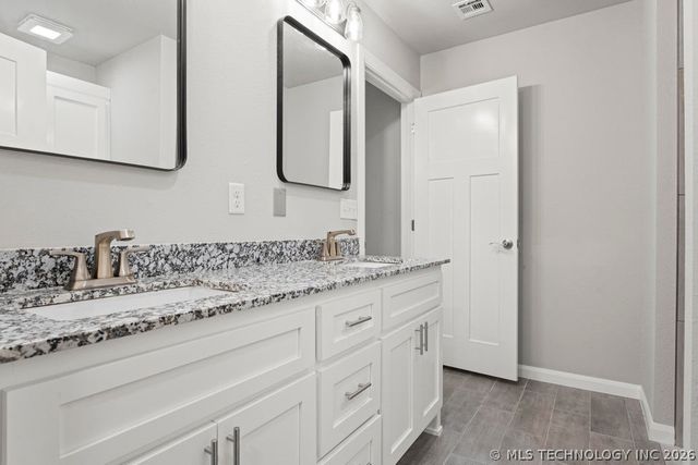 101 Zachary Drive, Grove, OK 74344