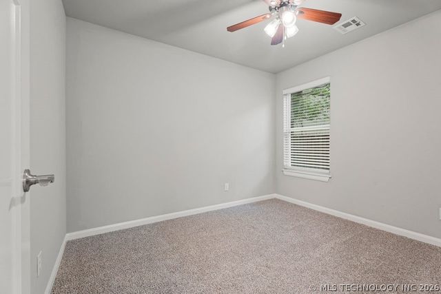 101 Zachary Drive, Grove, OK 74344