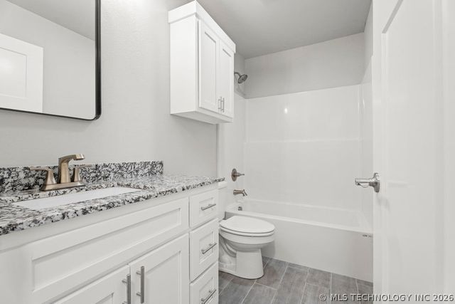 101 Zachary Drive, Grove, OK 74344