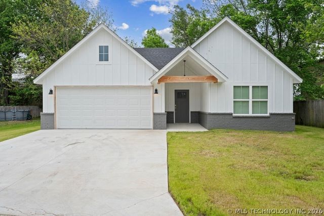 101 Zachary Drive, Grove, OK 74344