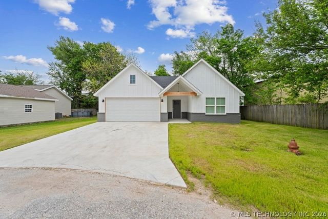 101 Zachary Drive, Grove, OK 74344