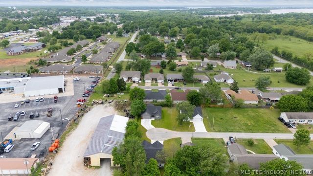 101 Zachary Drive, Grove, OK 74344