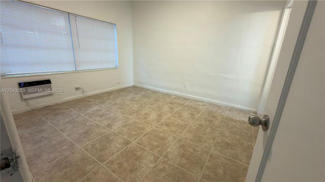 808 84th St 812, Miami Beach, FL 33141