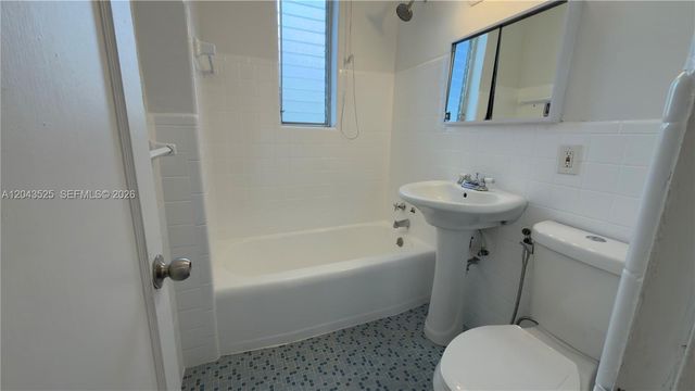 808 84th St 812, Miami Beach, FL 33141
