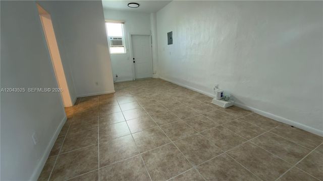 808 84th St 812, Miami Beach, FL 33141