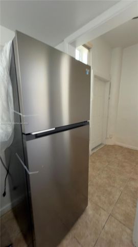 808 84th St 812, Miami Beach, FL 33141